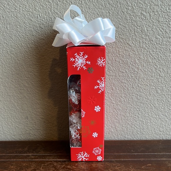 NWT Lindt Lindor Milk Chocolate Truffles *2 for $5* - Picture 2 of 5